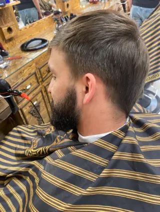 Instagram post from sherostyle_friseur. This post is in position 1.